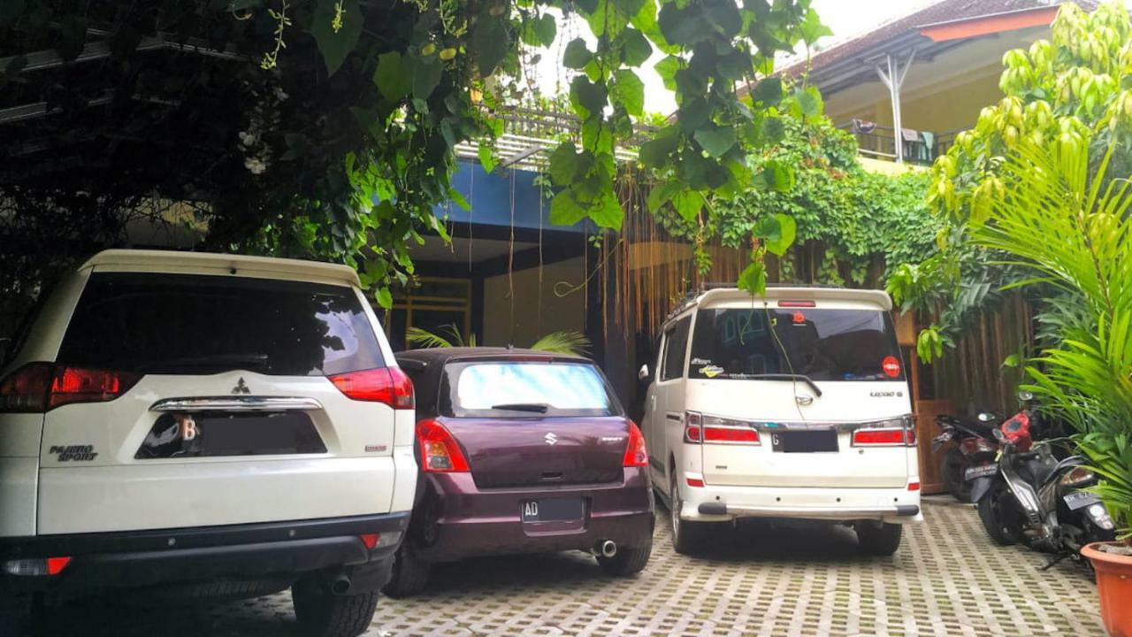 The Sleepingroom Hostel Yogyakarta Exterior foto